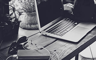 米乐体育在线观看-威尼斯主场惨败，降级局势日益严峻