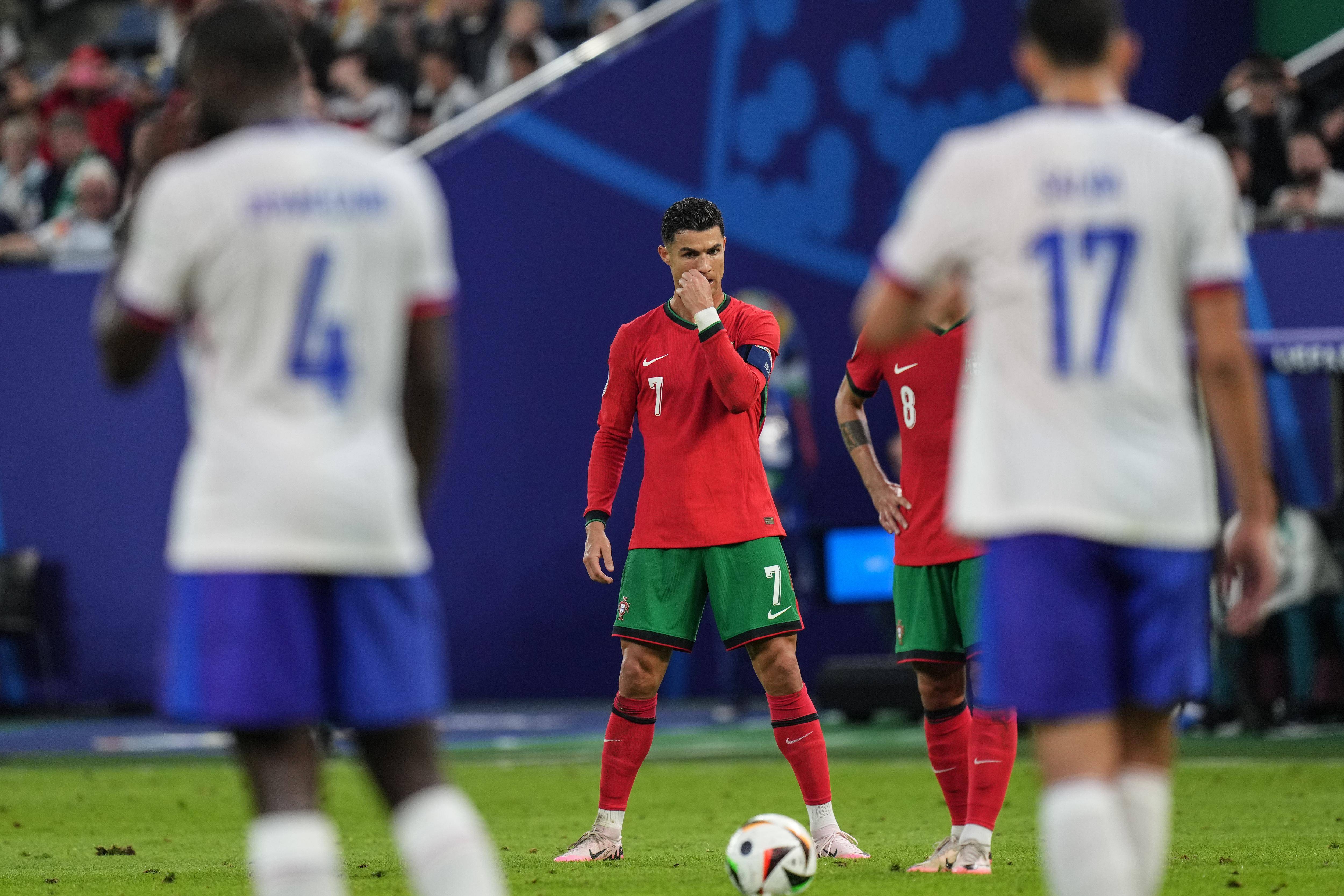 米6体育官方网站-法国队击败葡萄牙队，赢得关键胜利