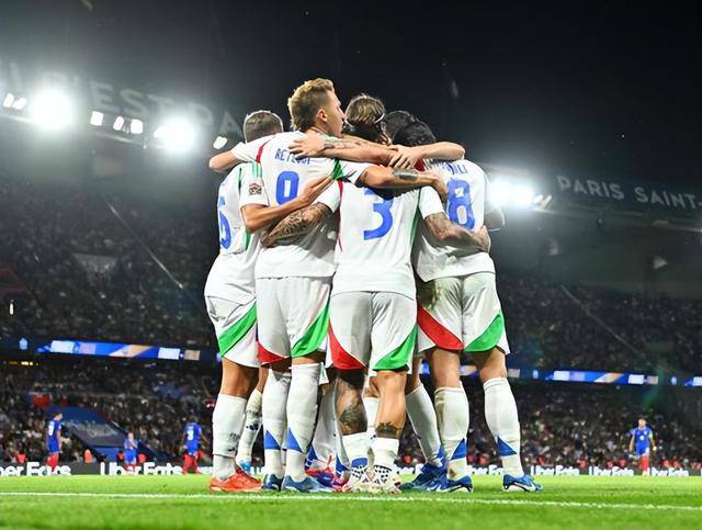 米乐体育平台-法国足球联赛精彩剧情，球场惊险连连！的简单介绍