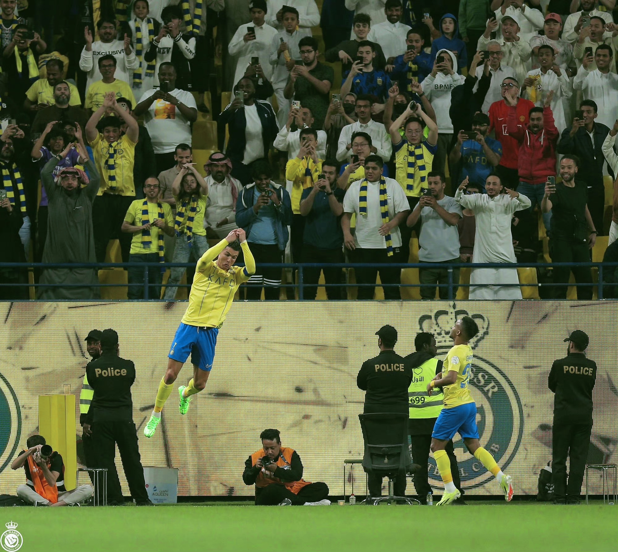 米6体育官方网站-包含欧洲国家联赛风云际会，球风飘逸争夺胜利的词条